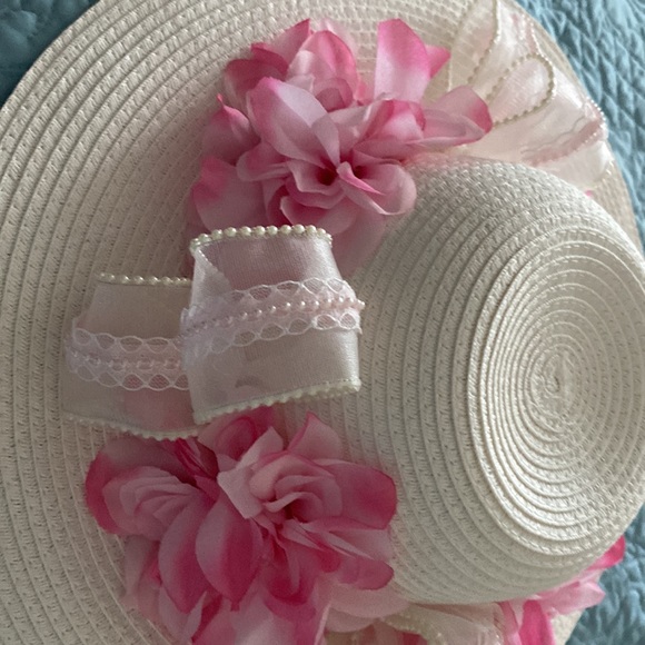 IN THE PINK - Picture 2 of 2